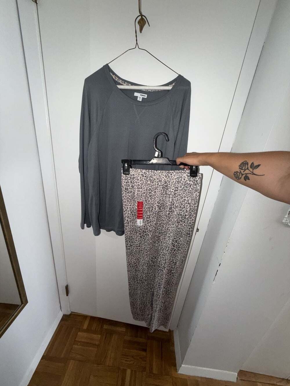 Sonoma Goods For Life Long Sleeve Top & Leopard Print Lounge Pants Pajama Set